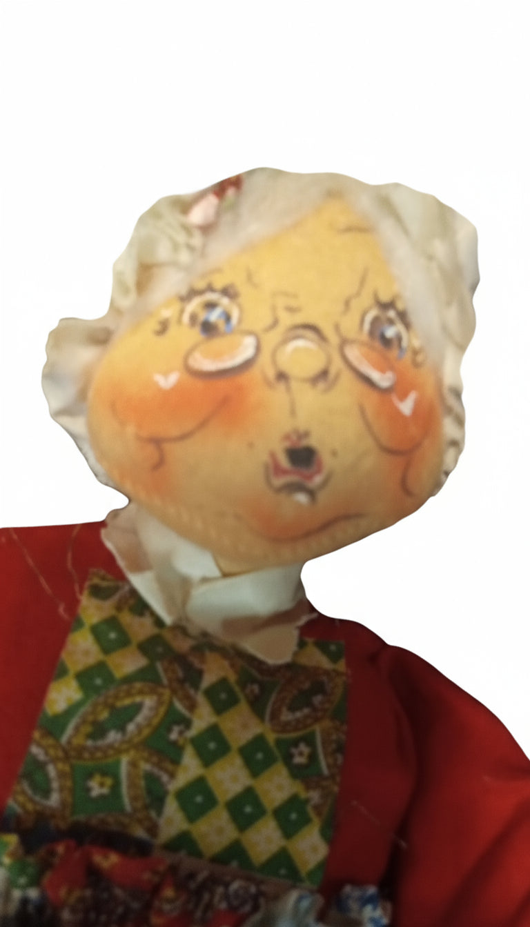 Nice Lot of 3 Annalee Santa and Mrs. Claus figures pair plus bonus Qty.3 dolls!!