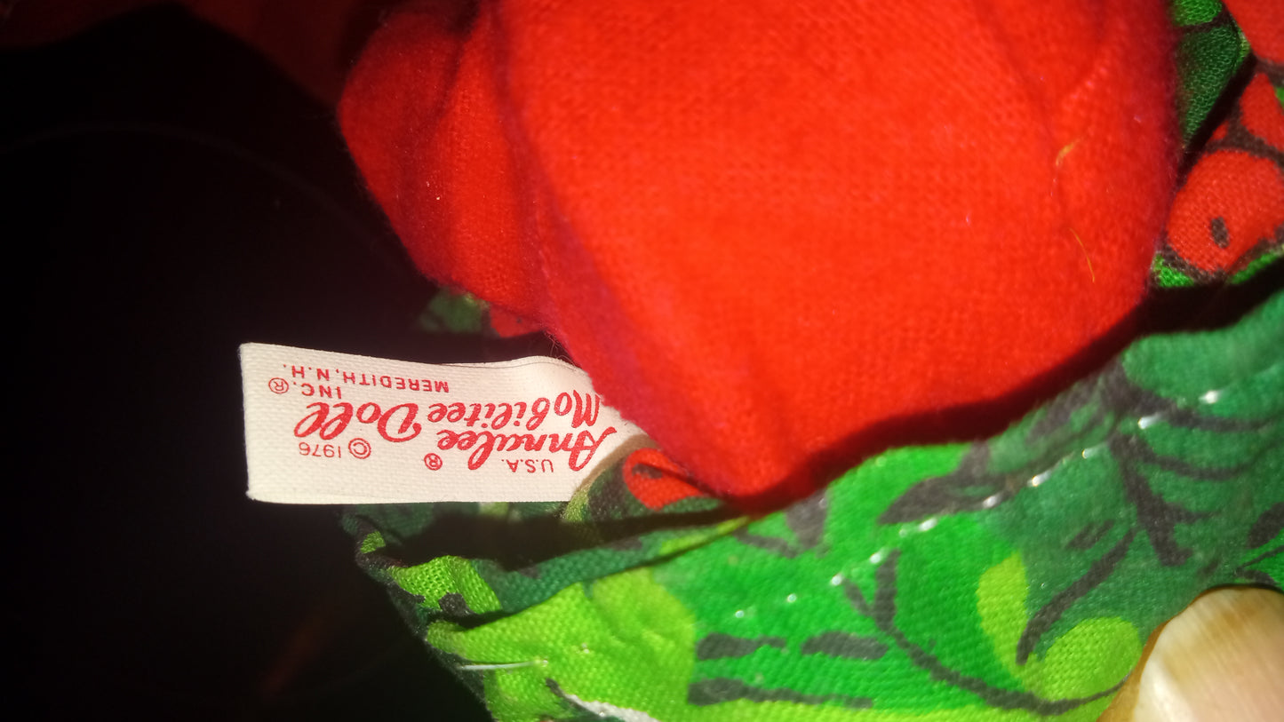 Nice Lot of 3 Annalee Santa and Mrs. Claus figures pair plus bonus Qty.3 dolls!!